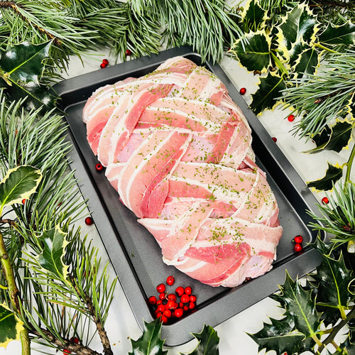 Fresh English Boneless Turkey Crown wrapped in Streaky Bacon -2.5kg - Feeds 10 people
